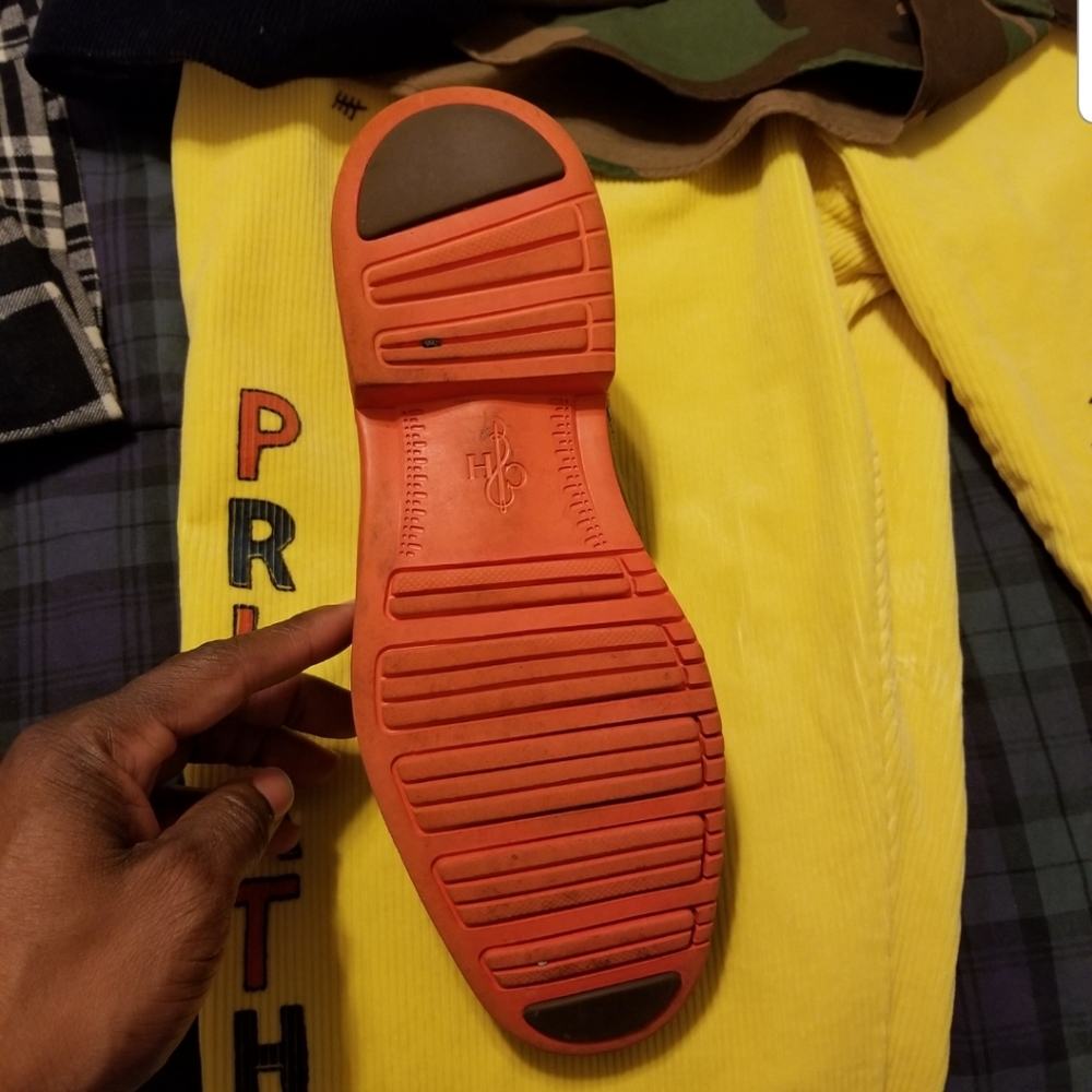 Shoes - Picture 3 of 3